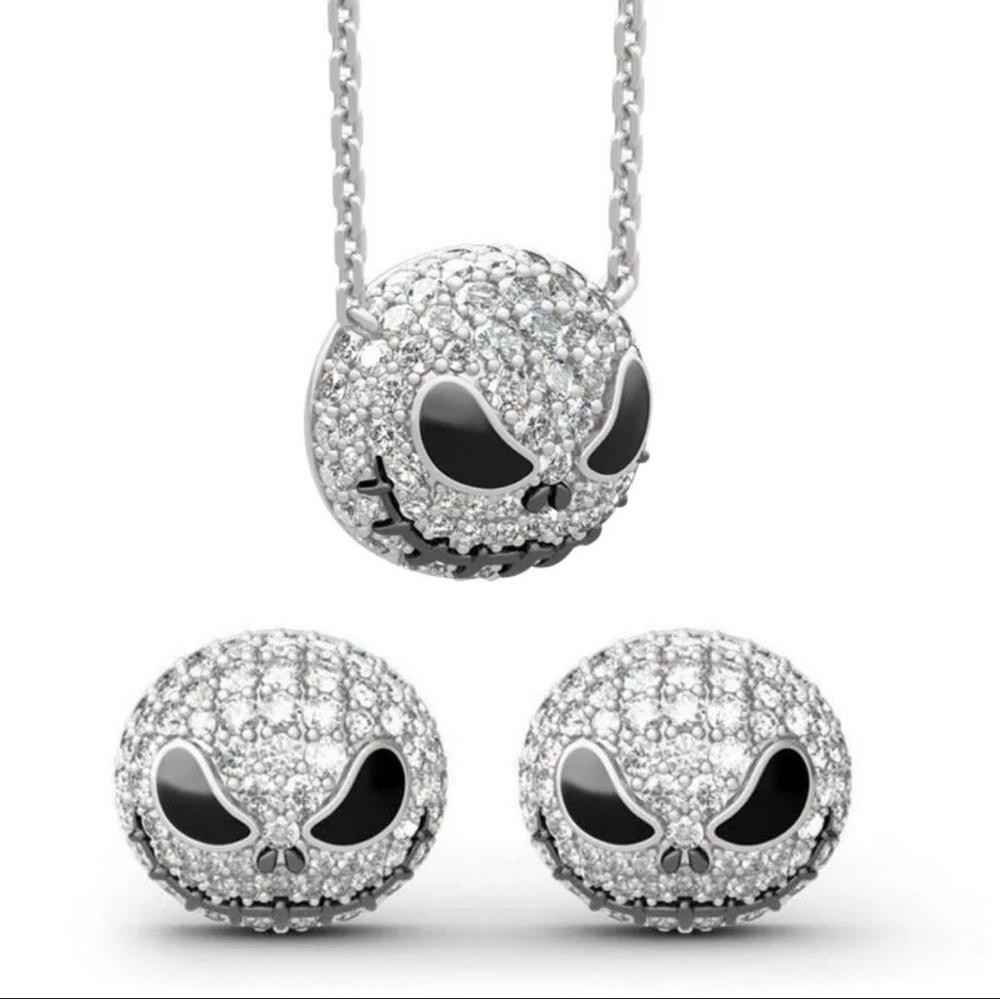 Silver and Black Skull Jewelry Set